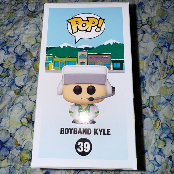 Funko Pop! South Park - Boyband Kyle Vinyl Figure - Picture 4 of 6